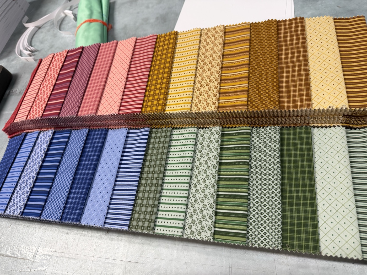 Mostrari tèxtil colors