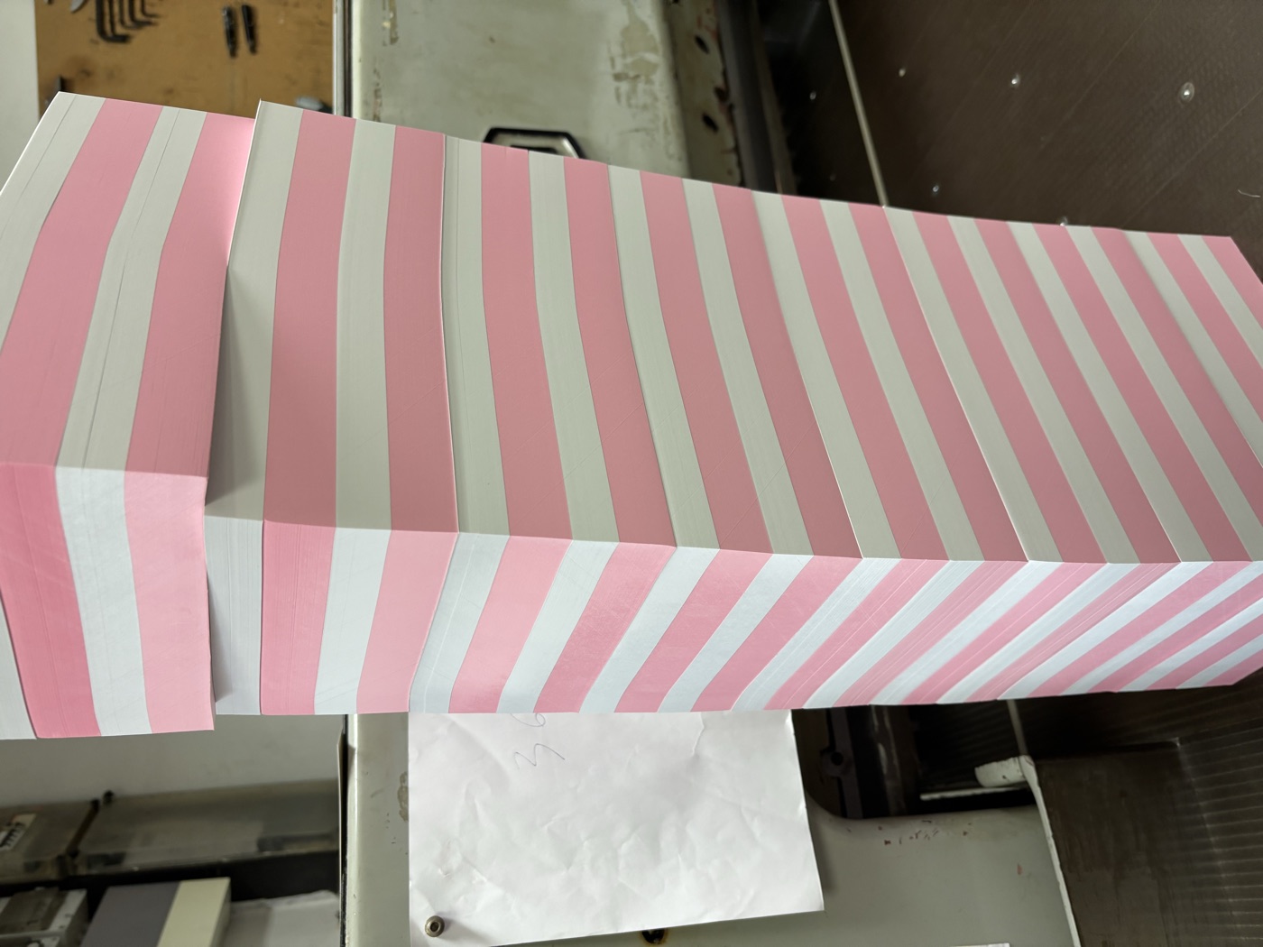 Caixes packaging ratlles